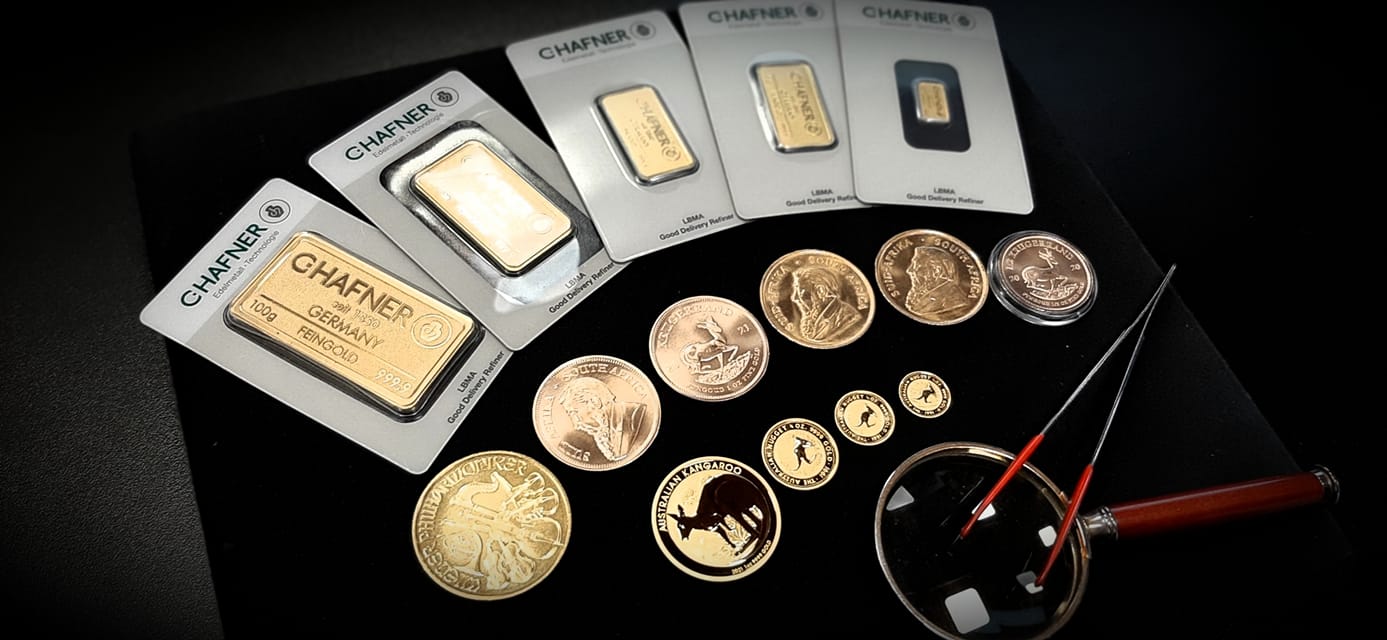 goldbarrens und Goldmünzen